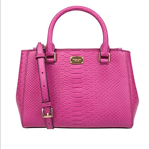 Michael Kors Handbags - Michael Kors Kellen Fuchsia XSmall Satchel